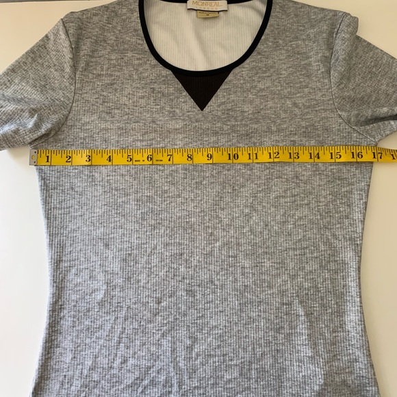 Monreal London Gray Ribbed Performance Sport Top, Medium - Picture 11 of 13